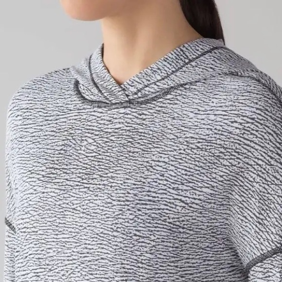 Lululemon Squad Goals Hoodie Sheer Luon Pebble Jacquard White Black Pullover 2 - Picture 4 of 10